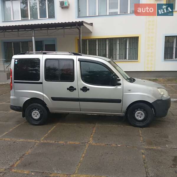 Минивэн Fiat Doblo 2007 в Киеве