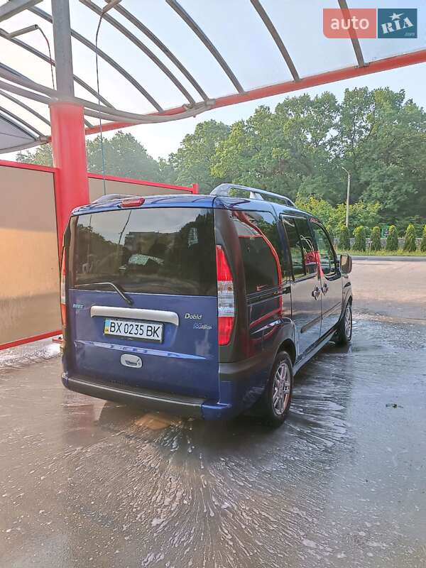Минивэн Fiat Doblo 2005 в Новояворовске