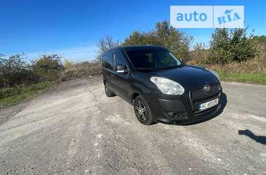 Вантажний фургон Fiat Doblo 2012 в Луцьку