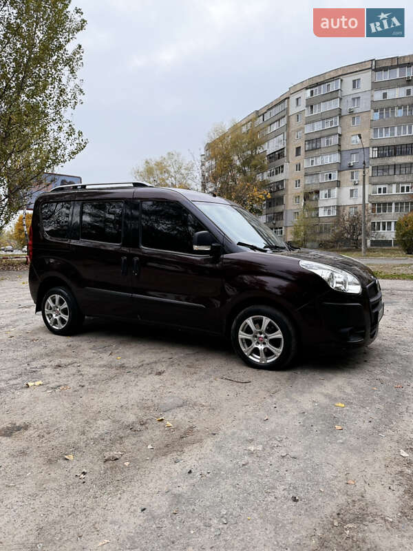 Мінівен Fiat Doblo 2011 в Сумах