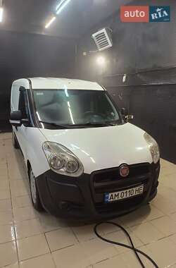 Вантажний фургон Fiat Doblo 2011 в Житомирі