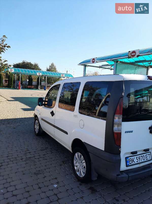 Минивэн Fiat Doblo 2003 в Березному