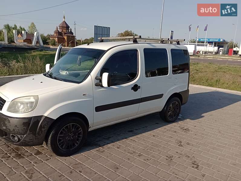 Минивэн Fiat Doblo 2007 в Луцке