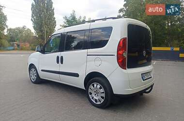 Минивэн Fiat Doblo 2011 в 