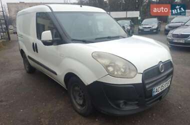 Грузовой фургон Fiat Doblo 2010 в Луцке