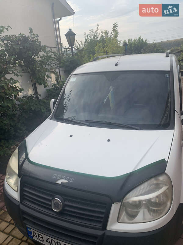 Минивэн Fiat Doblo 2009 в 