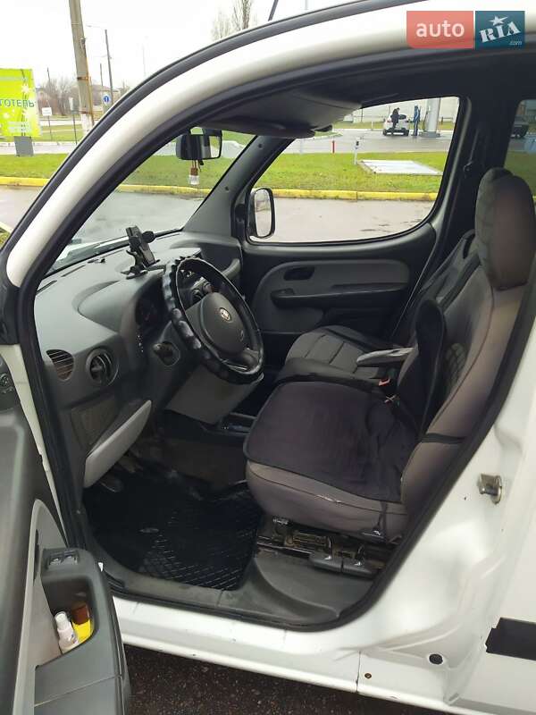 Минивэн Fiat Doblo 2009 в Кременчуге