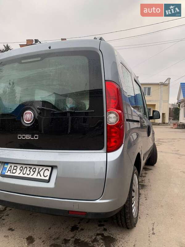Минивэн Fiat Doblo 2010 в Виннице