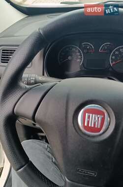 Минивэн Fiat Doblo 2010 в 