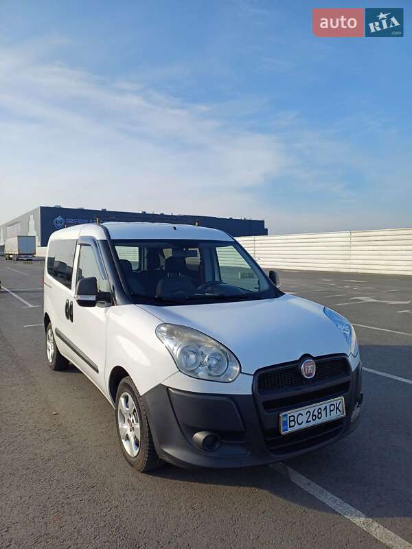 Минивэн Fiat Doblo 2012 в Львове фото 2 Минивэн Fiat Doblo 2012 в Львове