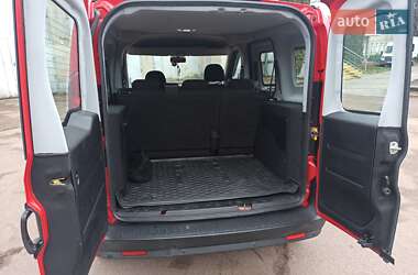 Минивэн Fiat Doblo 2010 в 