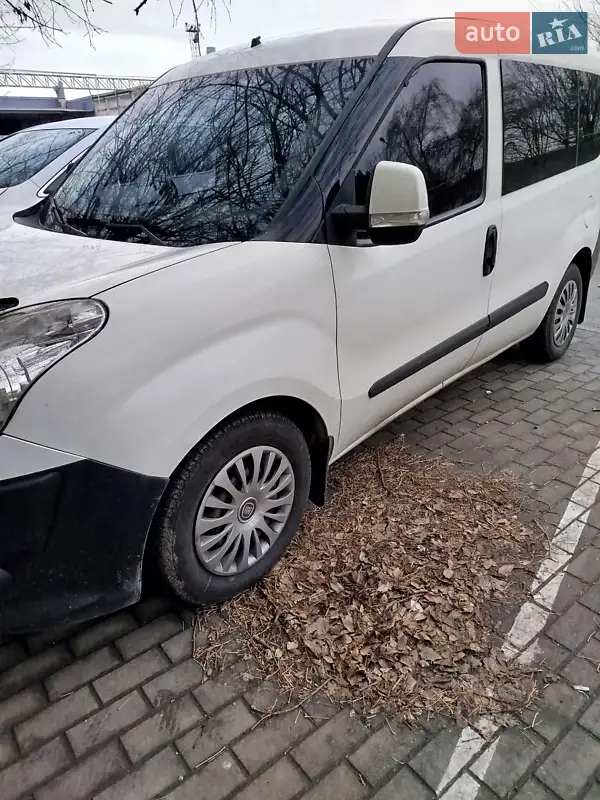Fiat Doblo 2012