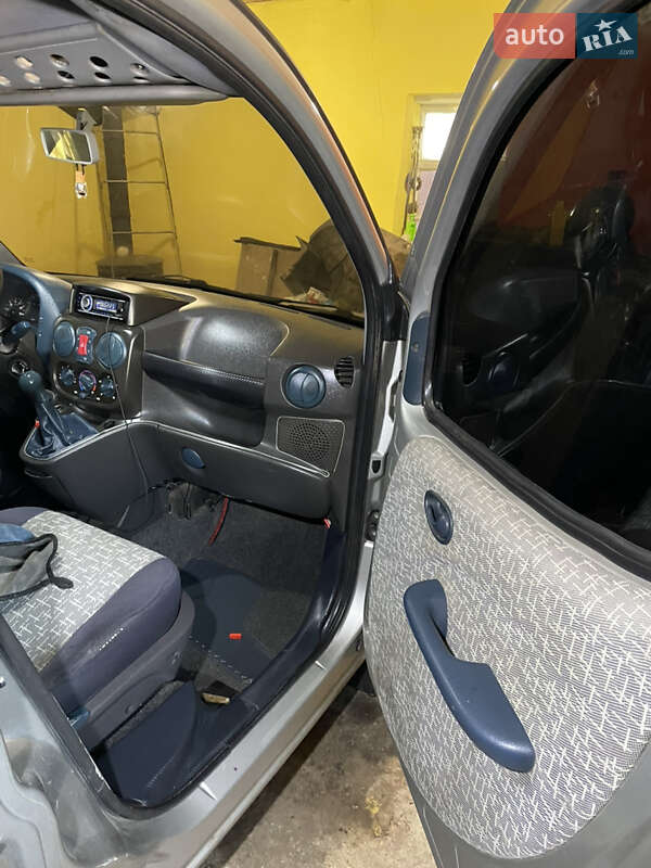 Минивэн Fiat Doblo 2003 в Богодухове