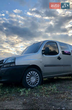 Минивэн Fiat Doblo 2003 в 