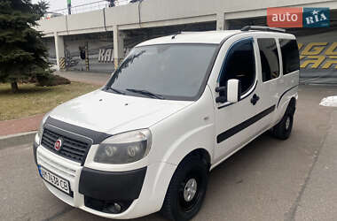 Минивэн Fiat Doblo 2008 в Киеве