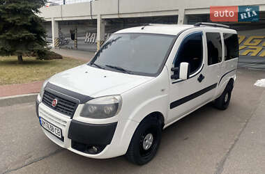 Минивэн Fiat Doblo 2008 в Киеве