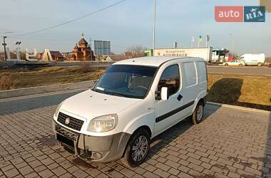 Грузовой фургон Fiat Doblo 2009 в Луцке