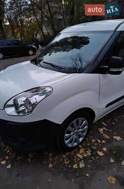 Вантажний фургон Fiat Doblo 2011 в 