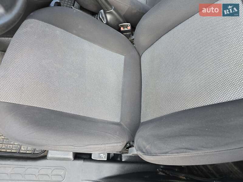 Вантажний фургон Fiat Doblo 2013 в Києві