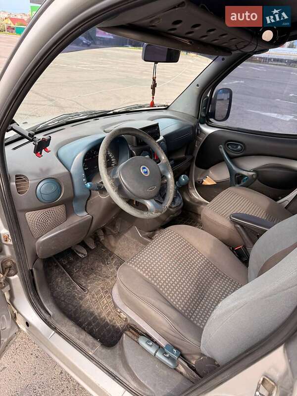 Минивэн Fiat Doblo 2003 в Ровно