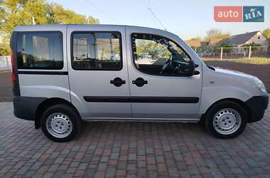 Мінівен Fiat Doblo 2011 в 