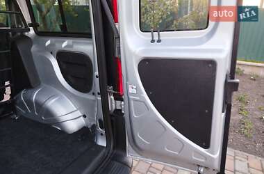 Мінівен Fiat Doblo 2011 в 