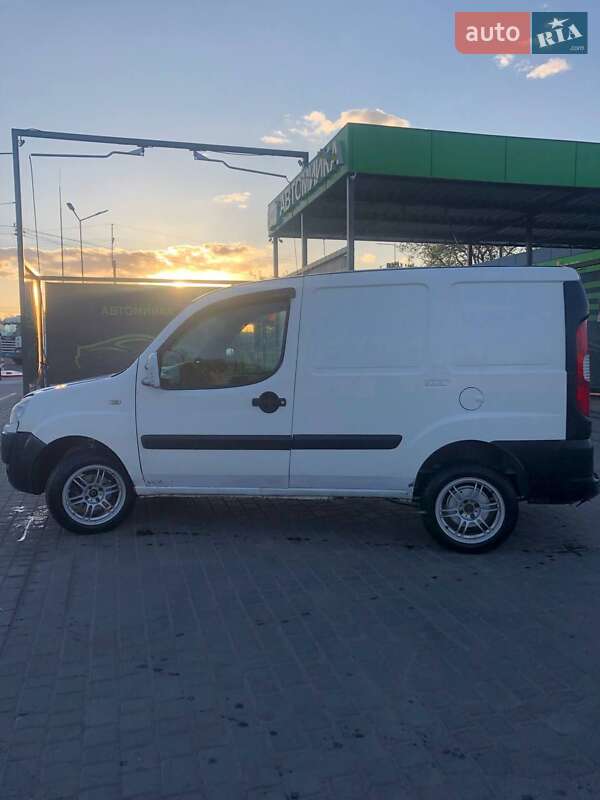 Грузовой фургон Fiat Doblo 2008 в Днепре