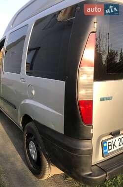 Мінівен Fiat Doblo 2002 в 