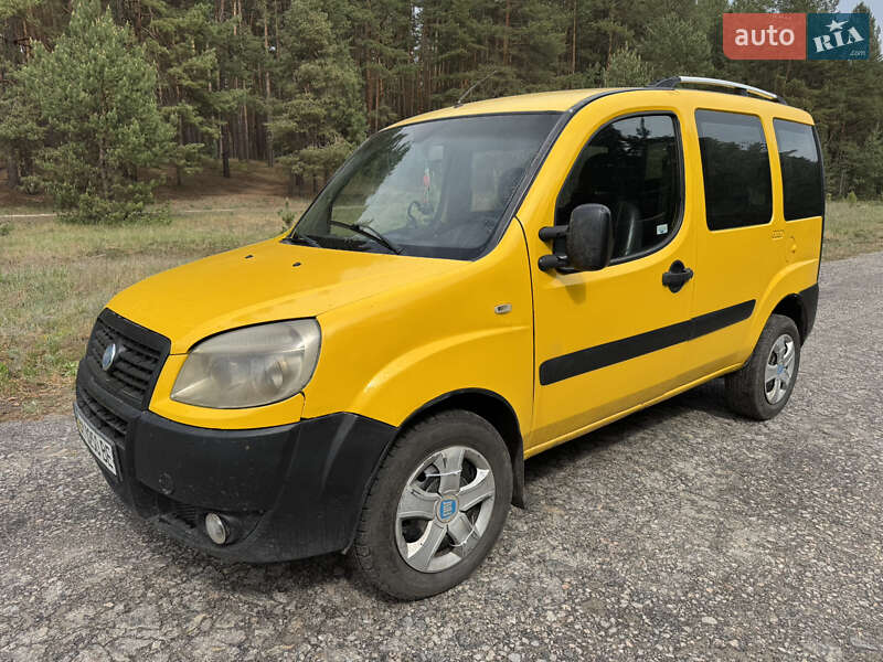 Мінівен Fiat Doblo 2006 в Охтирці
