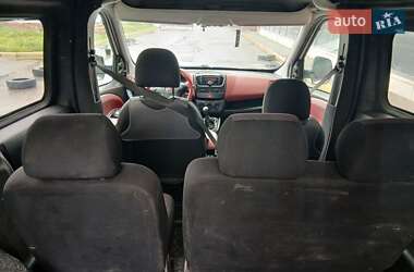 Вантажопасажирський фургон Fiat Doblo 2011 в 