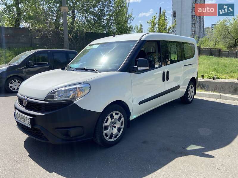 Мінівен Fiat Doblo 2017 в Києві