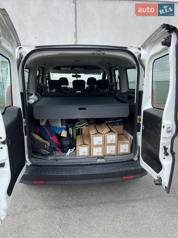 Мінівен Fiat Doblo 2017 в Києві