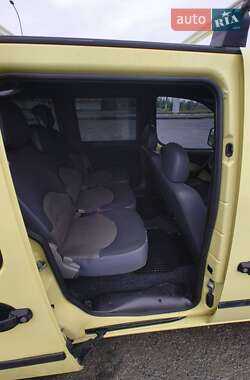 Мінівен Fiat Doblo 2005 в 