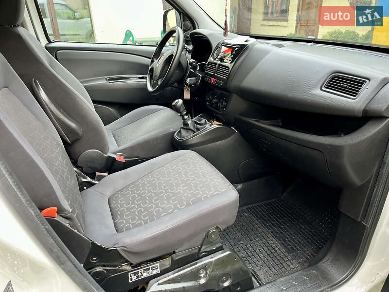 Минивэн Fiat Doblo 2013 в Луцке