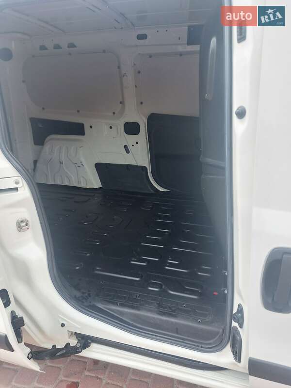 Грузовой фургон Fiat Doblo 2014 в Ровно