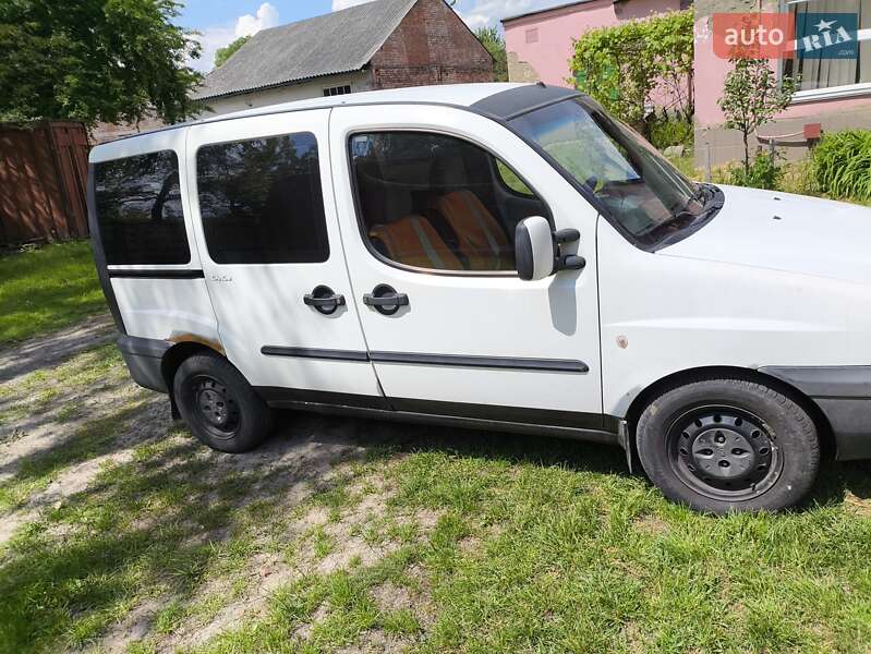 Минивэн Fiat Doblo 2005 в Чернигове