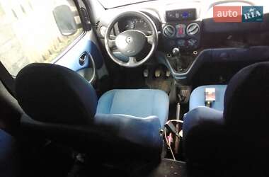 Минивэн Fiat Doblo 2004 в 