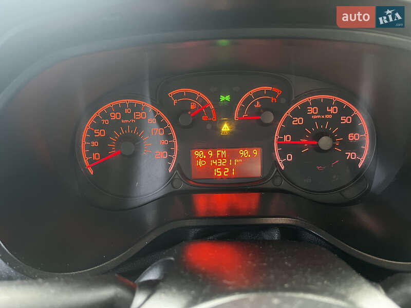 Грузопассажирский фургон Fiat Doblo 2012 в Нетешине