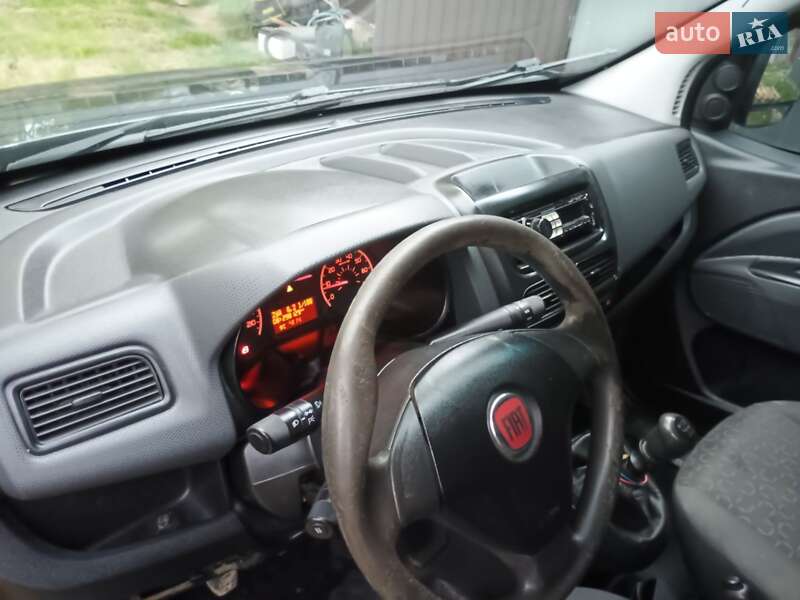 Грузовой фургон Fiat Doblo 2013 в Дрогобыче