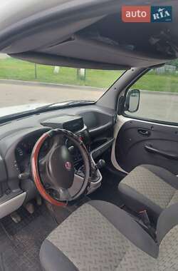 Грузопассажирский фургон Fiat Doblo 2012 в 