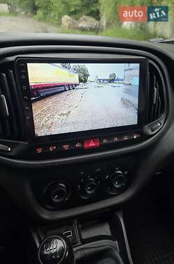 Грузовой фургон Fiat Doblo 2021 в 