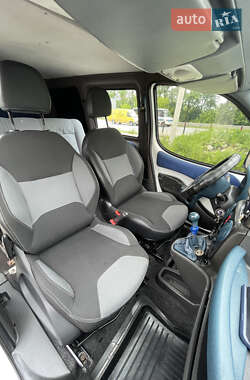 Мінівен Fiat Doblo 2005 в 
