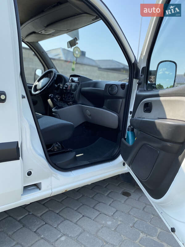 Минивэн Fiat Doblo 2008 в Луцке