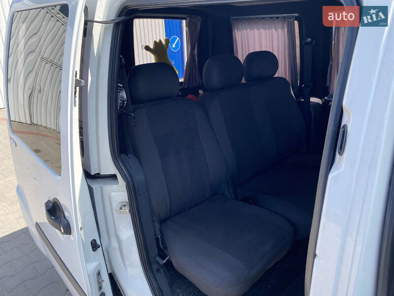 Минивэн Fiat Doblo 2003 в Виннице фото 13 Минивэн Fiat Doblo 2003 в Виннице