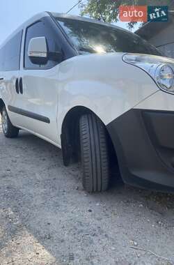 Минивэн Fiat Doblo 2012 в 