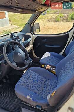 Грузовой фургон Fiat Doblo 2003 в 