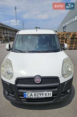 Минивэн Fiat Doblo 2011 в 