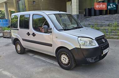 Мінівен Fiat Doblo 2011 в Києві