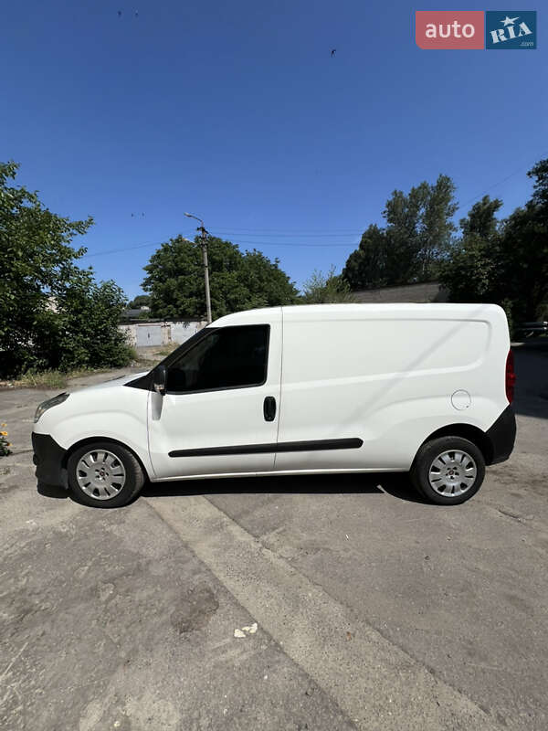 Грузопассажирский фургон Fiat Doblo 2015 в Днепре
