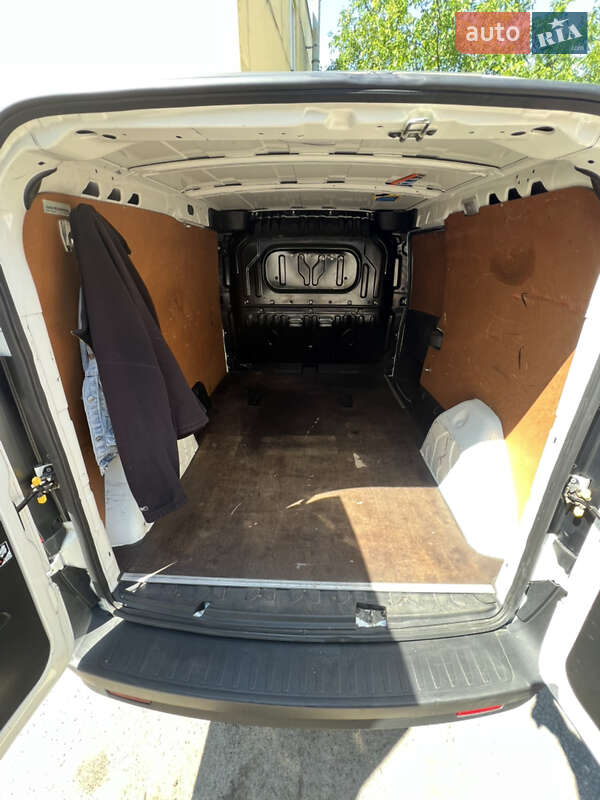 Грузопассажирский фургон Fiat Doblo 2015 в Днепре